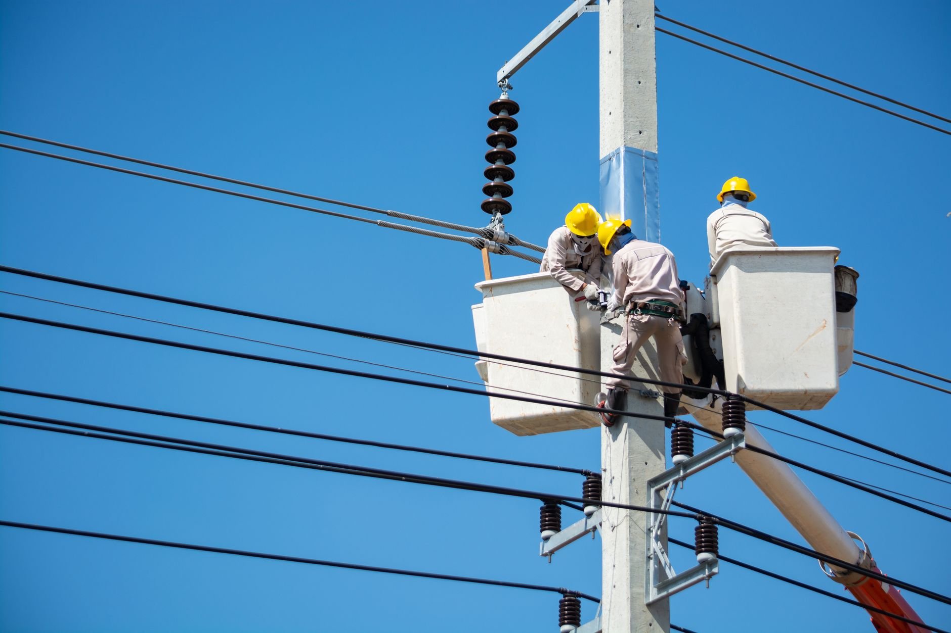 Skilled tradespeople working — the businesses Fieldwork serves
